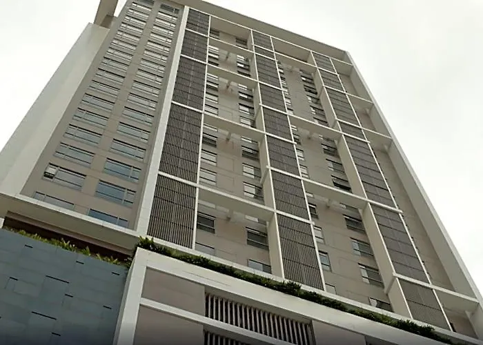 Citadines Roces Quezon 4*